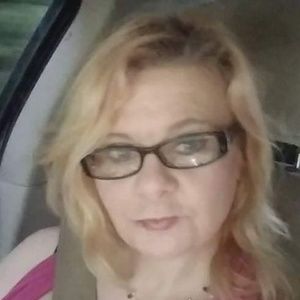 Meet your Posher, Kelli